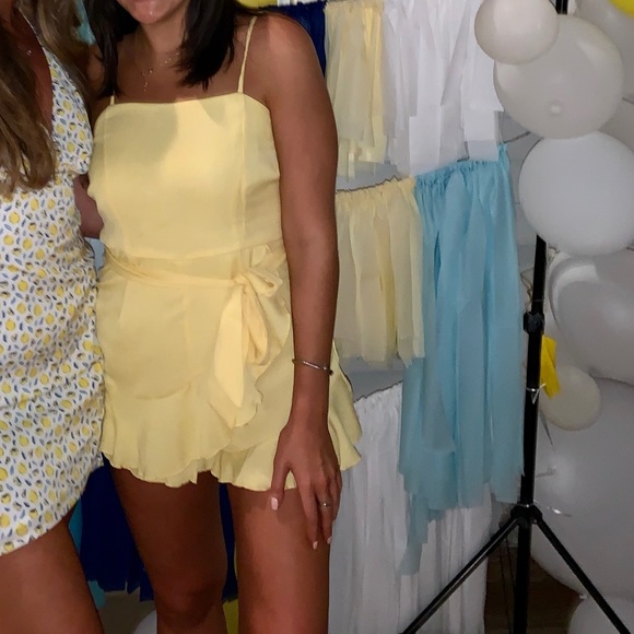 Yellow romper - Picture 4 of 5